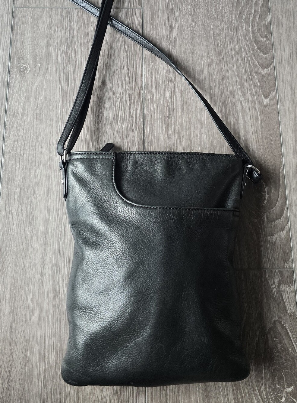 Margot NY Hunter Green Genuine Leather Crossbody Bag Zip Pocket Silver Hardware